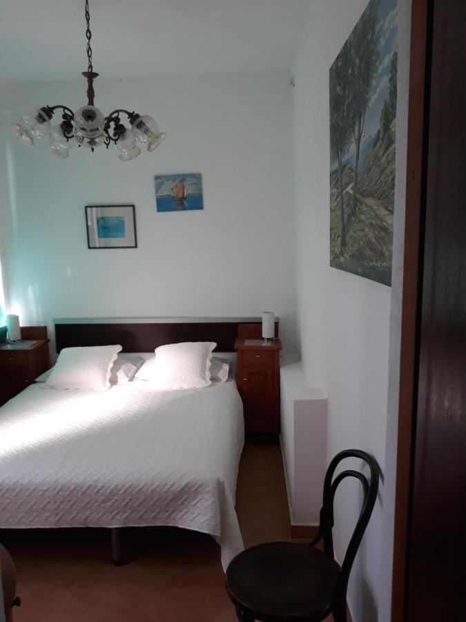 Apartment Božava - Nena Buitenkant foto