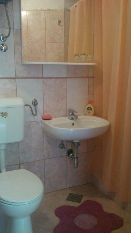 Apartment Božava - Nena Buitenkant foto